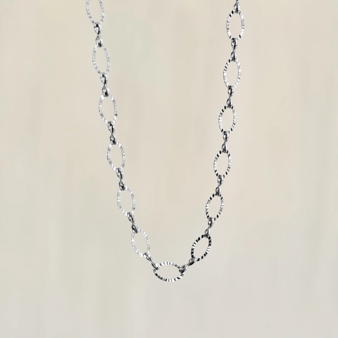 Collier Julia