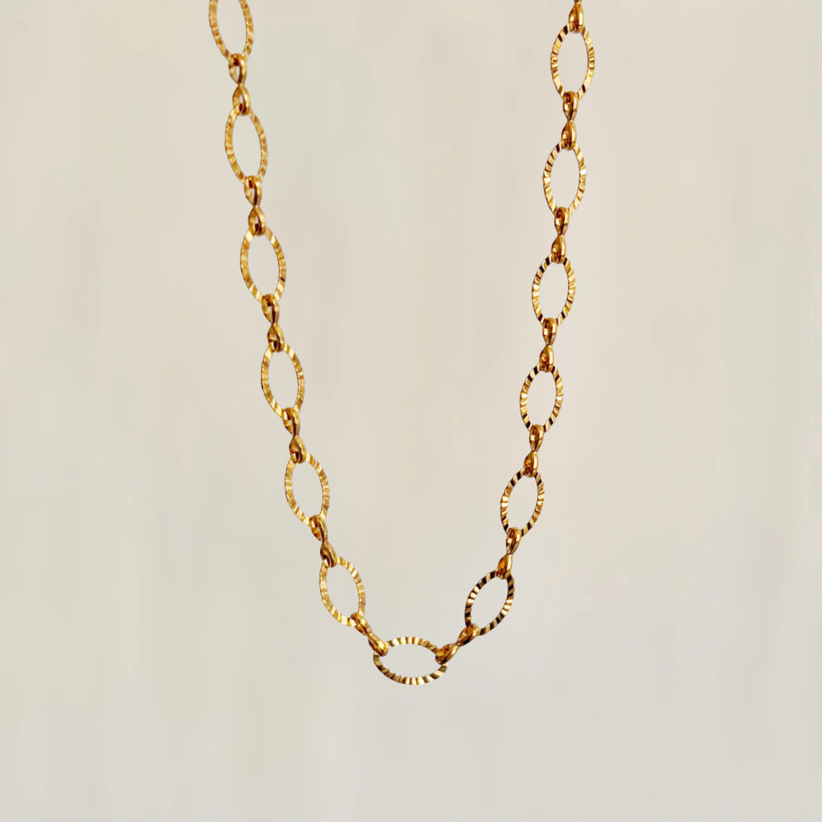 Collier Julia