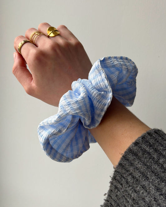 Grand chouchou à motif Vichy bleu clair