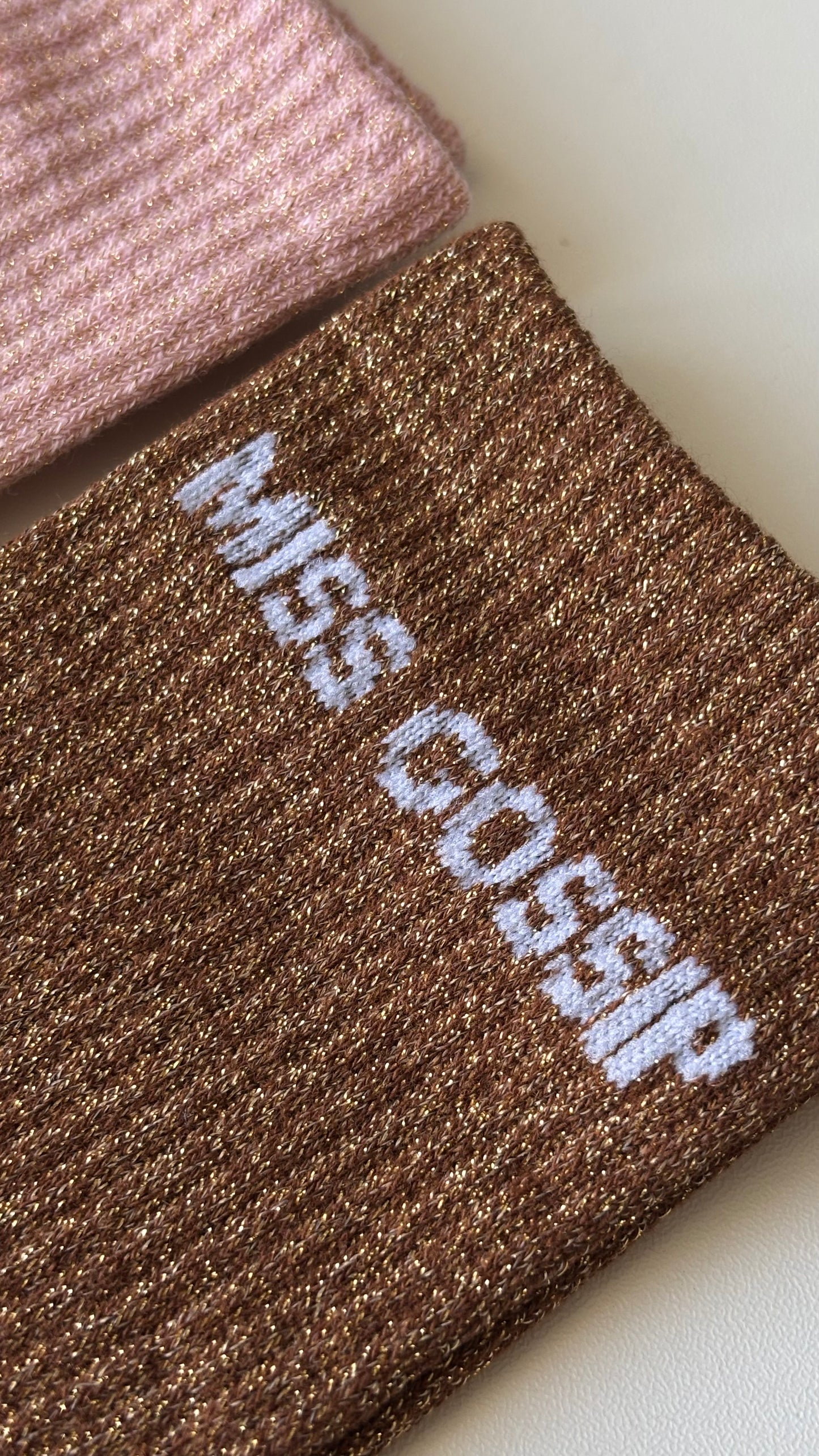 MISS GOSSIP BOX x Saflae