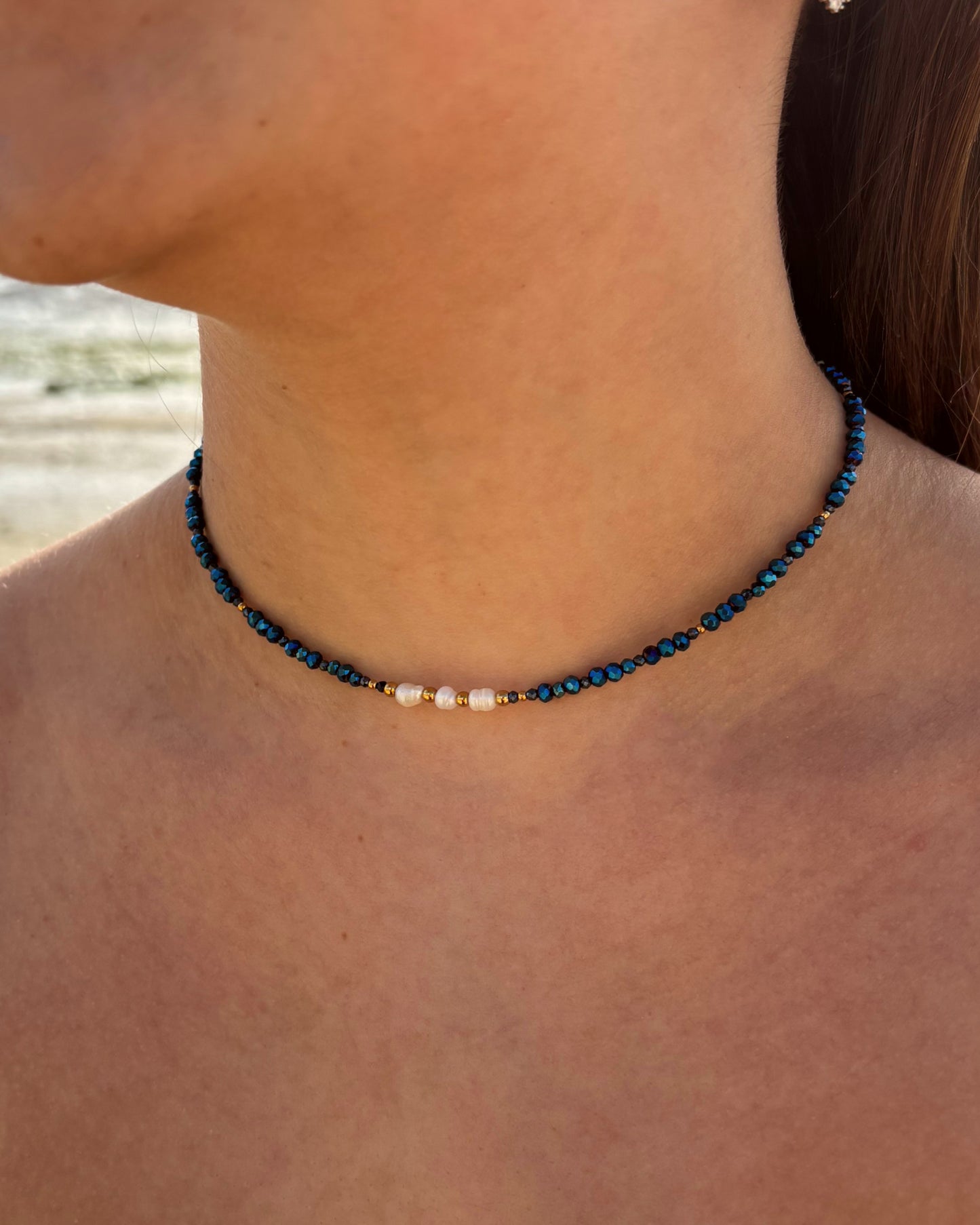 Collier de perles Elsie bleu foncé